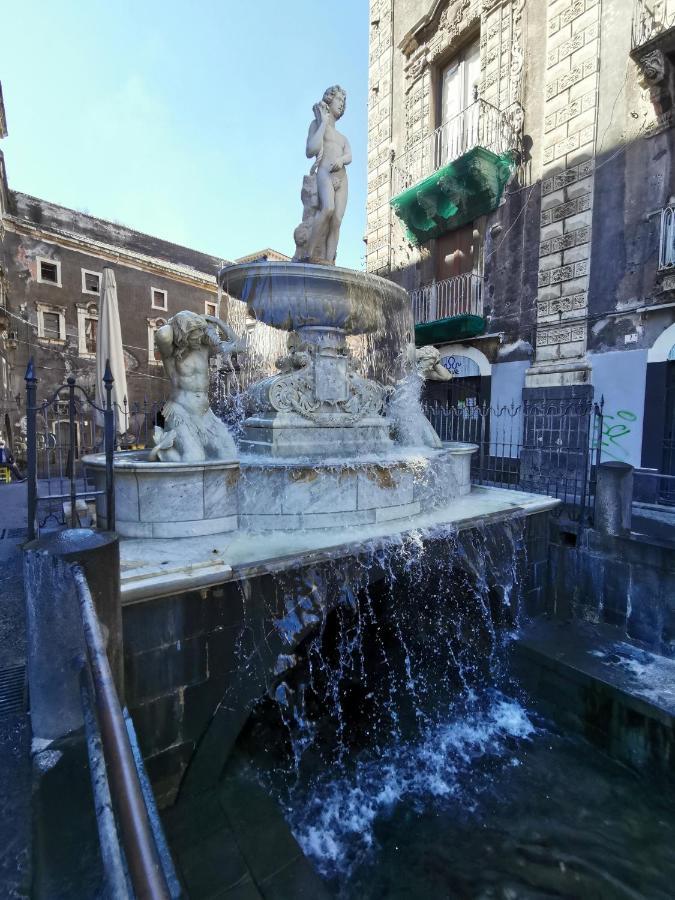 La Mansarda Di Ninni Катанія Екстер'єр фото